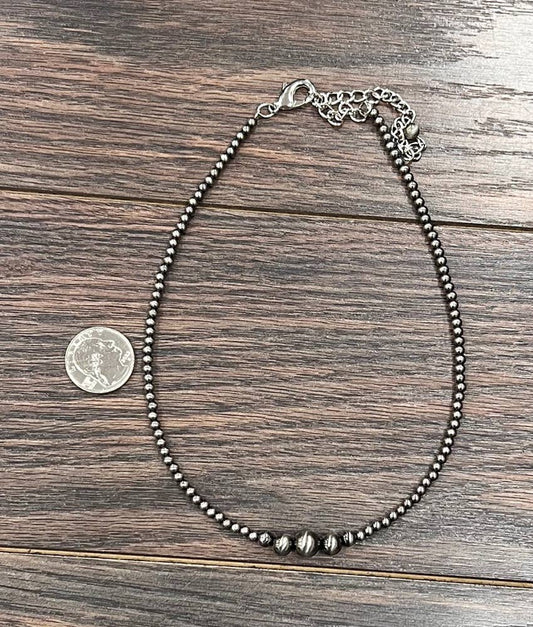 738135 Handmade 15" Polish Navajo Bead Necklace