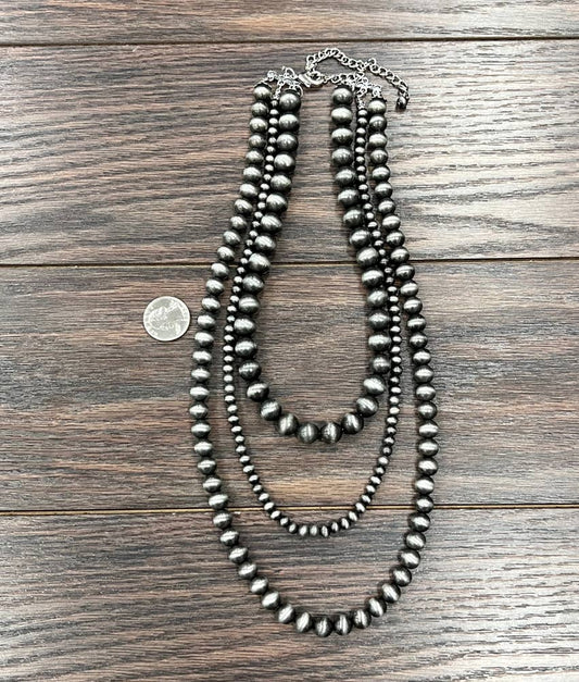 735475, 24" Handmade Navajo Necklace