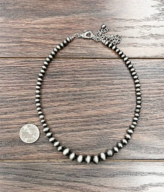 737594, Handmade 16" Navajo Bead Necklace 737594