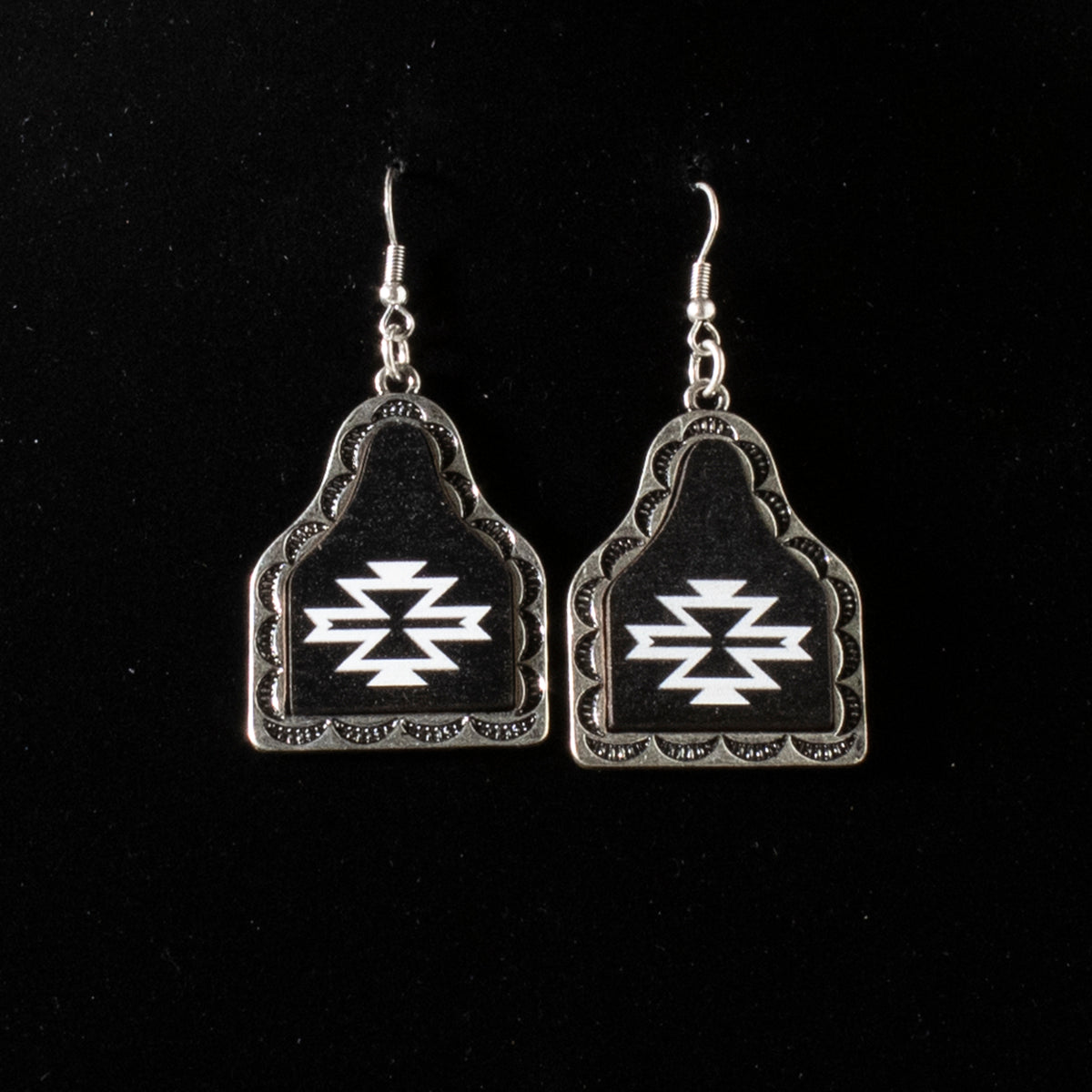 Jewelry Earrings Silver Strike Cow Tag Earring D460015901