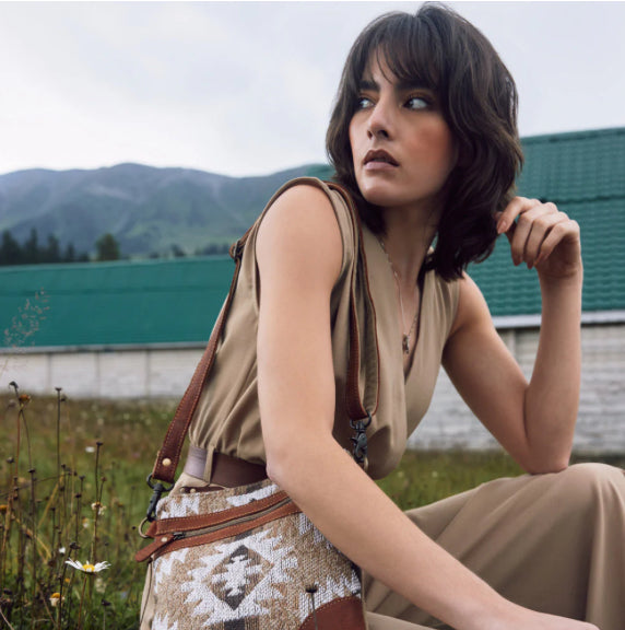 Purses Myra Bag Camilla Saffrona Small & Crossbody S-6168