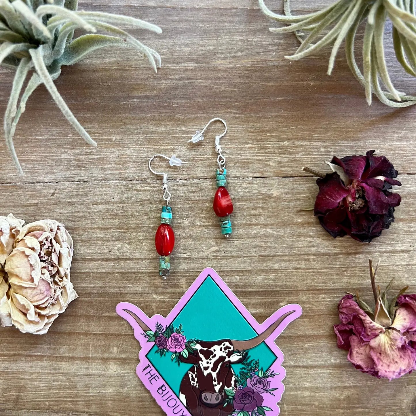 Jewelry Green Turquoise Dangle Earrings With Red Corral Accessories EAR-DAN-157-RED