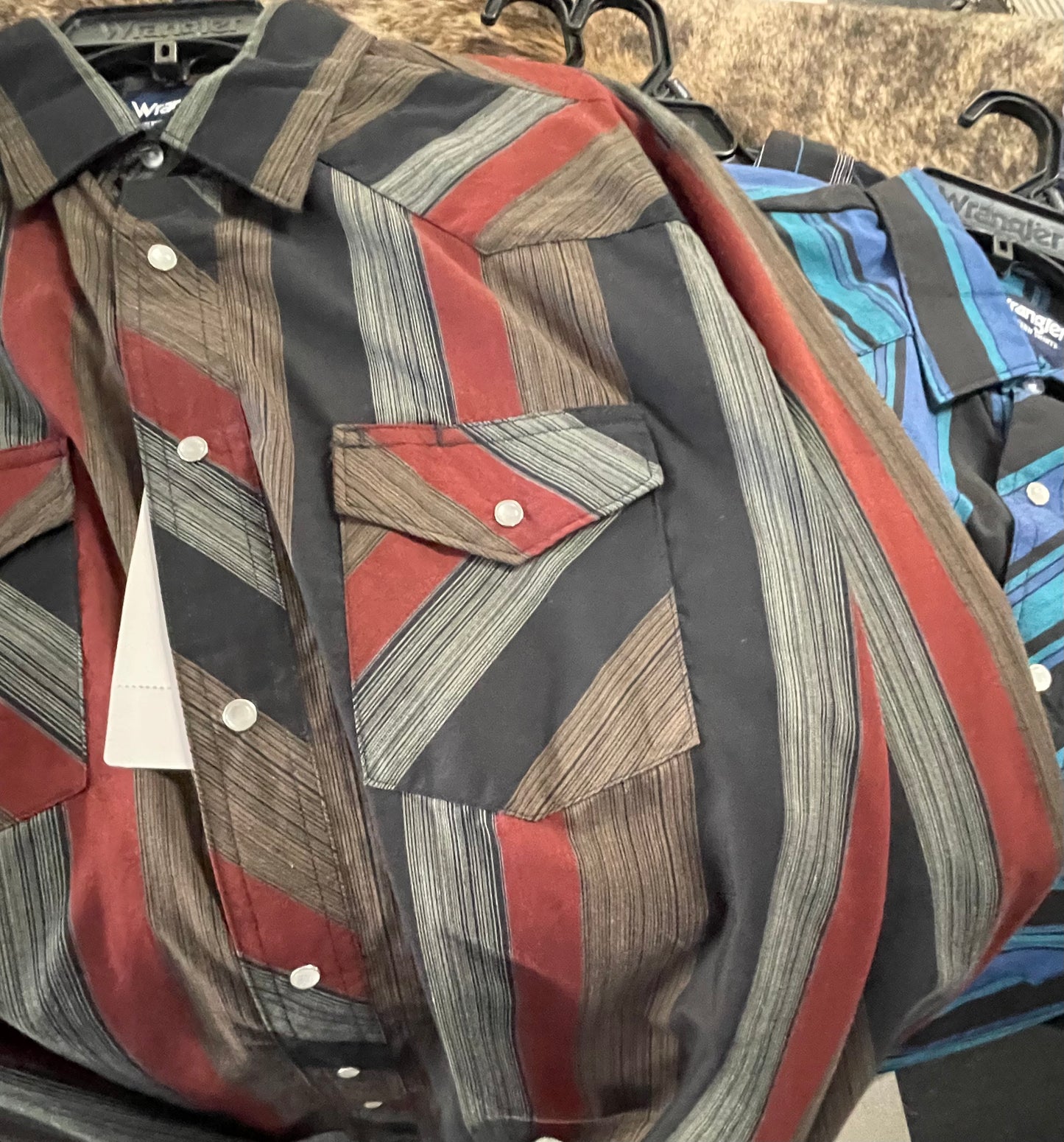 Shirts Men’s Wrangler Assorted Striped Long Sleeve Shirts 75951PP or 75201AA; 1075951PP or 1075201AA