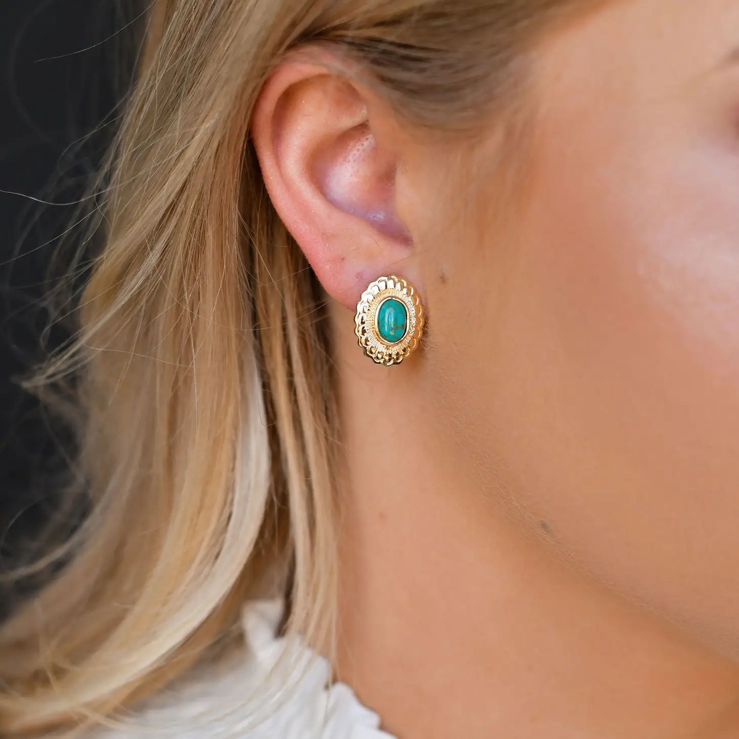Jewelry Earrings Gold Flower E680G