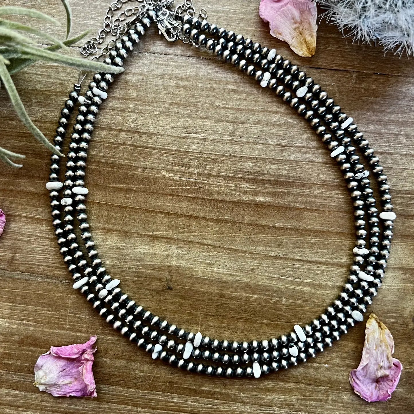 Graduated Navajo Choker Necklace CHO-NAV-116-GRA