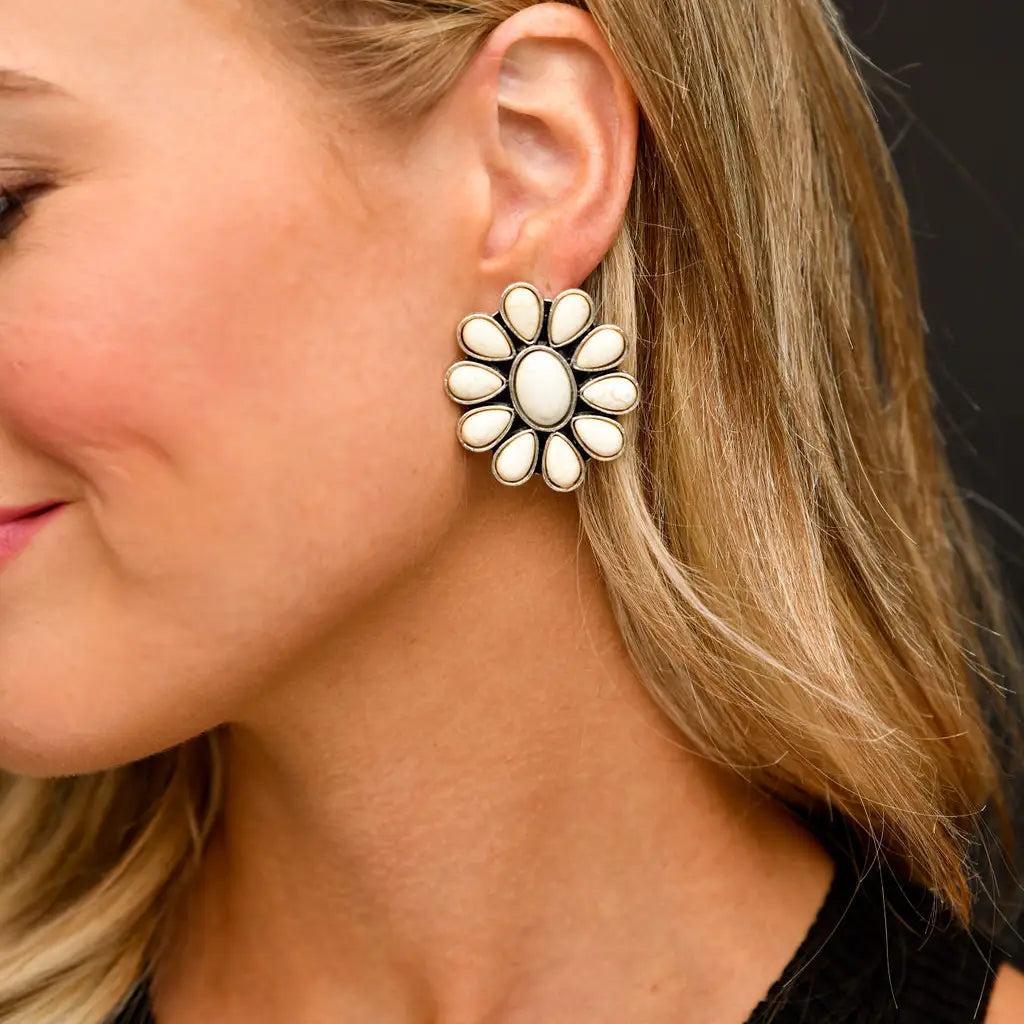Jewelry Earrings Ivory Cluster Post E800IVR