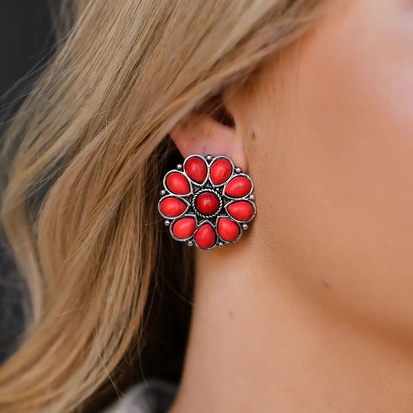 Jewelry Burnished Silver Flower Stud Earrings E547RD