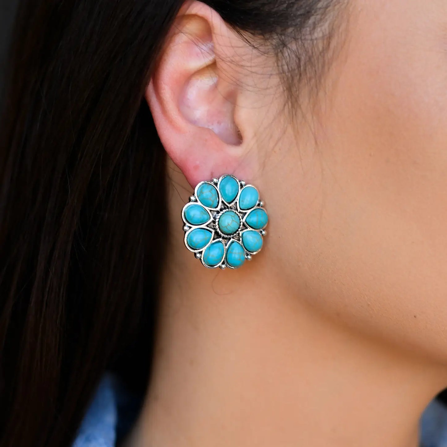 Jewelry Burnished Silver Flower Stud Earrings E547