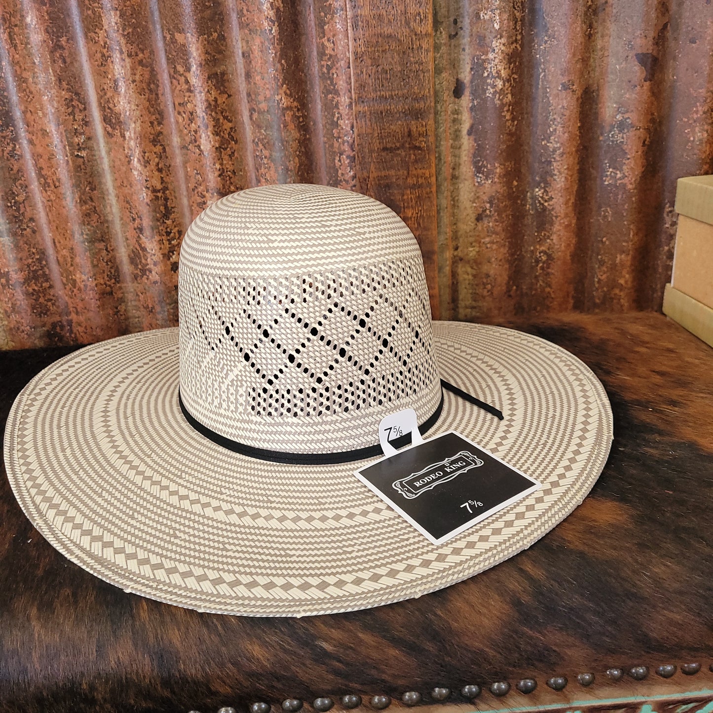 Straw Hats Rodeo King Stormy