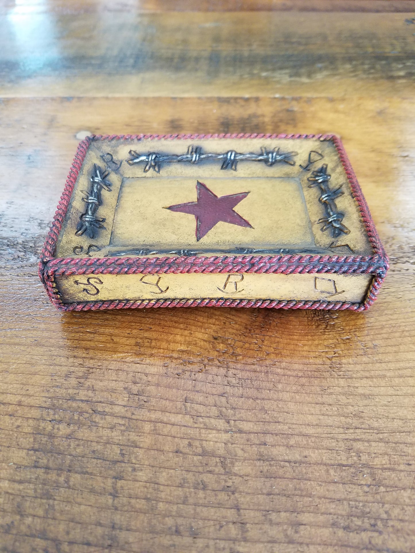 Giftware soap dishes