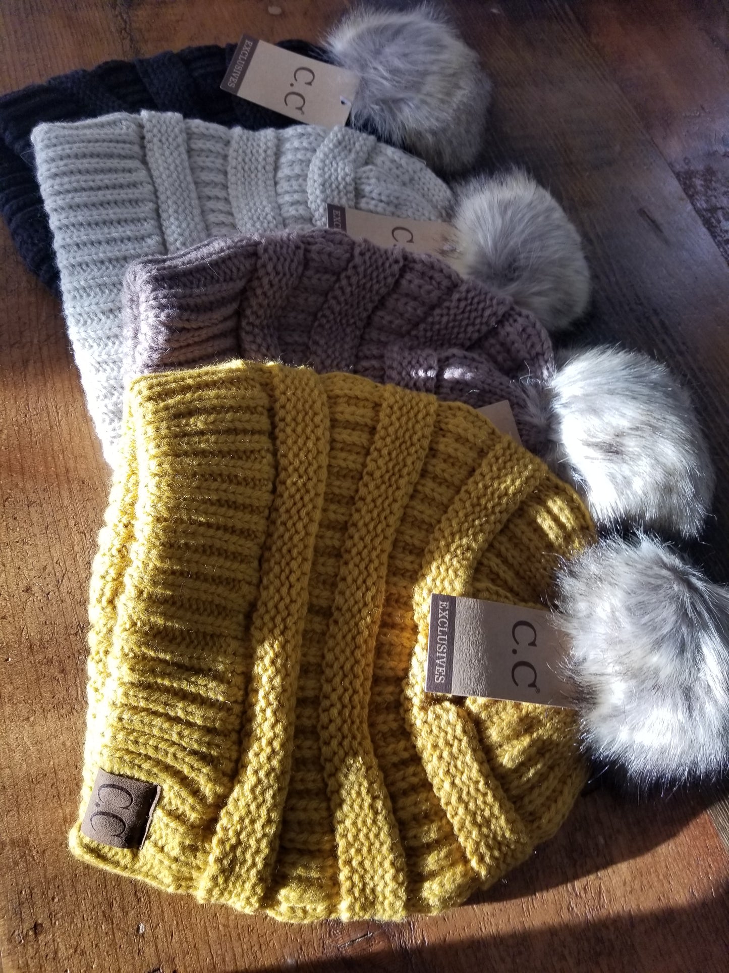 Accessories Women's C.C Exclusive Beanie Tail