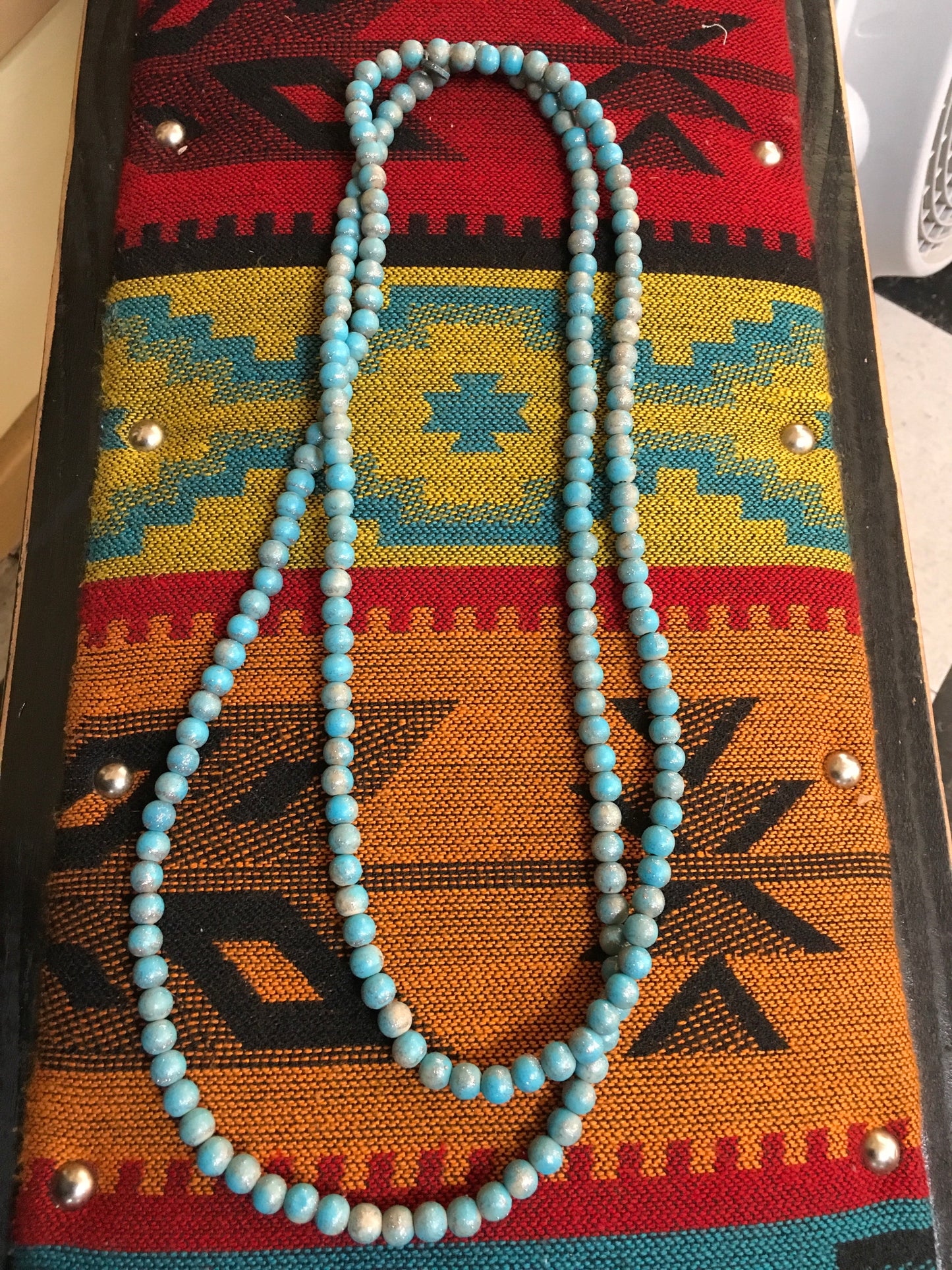 Teakwood bead necklace in 5 different colors.erw