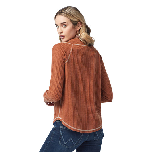 Shirts Women’s Wrangler Raglan Tee Long Sleeve.