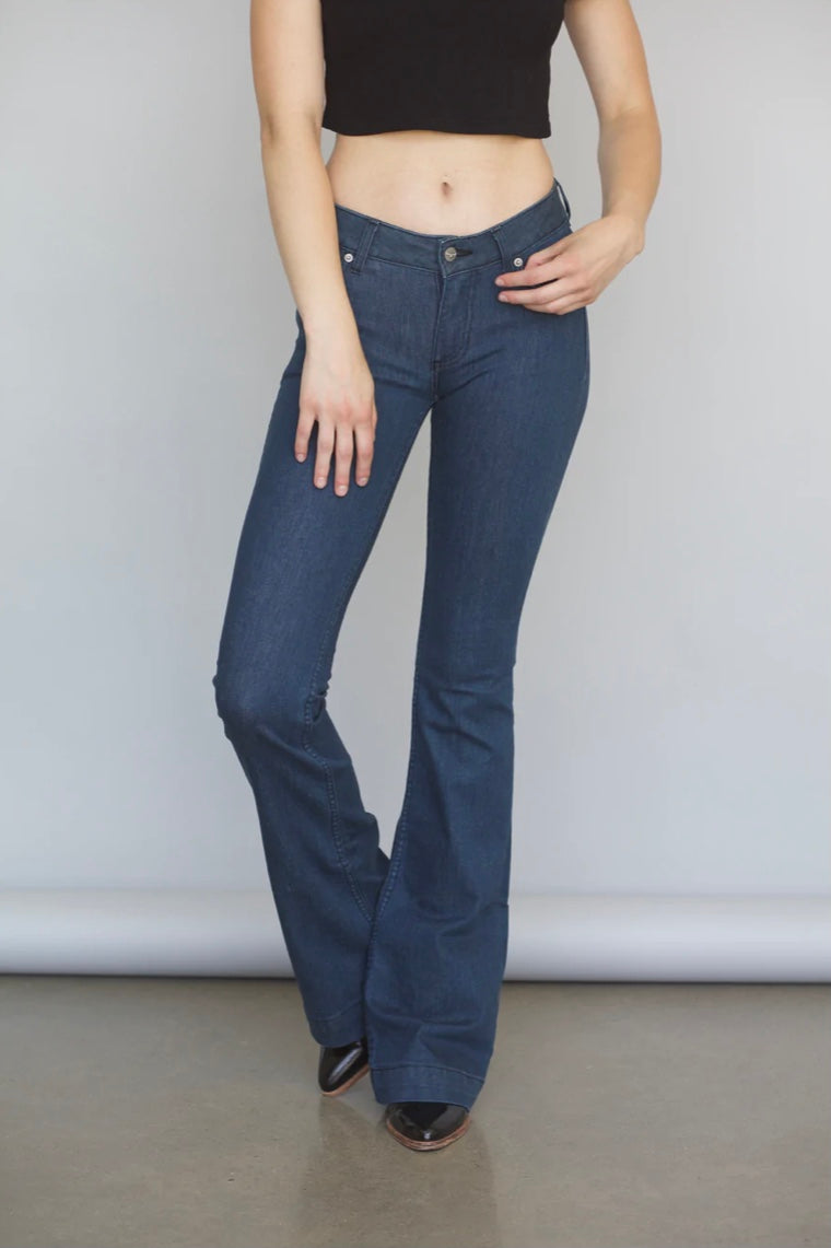 Jeans Women’s 30% off Regular price. exchange only. No refunds. Kimes Lola