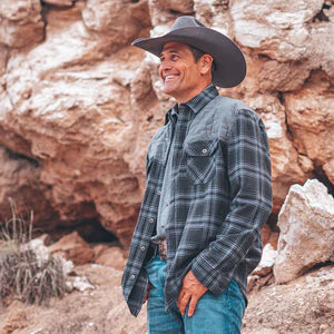 Outerwear Mens STS Logan Charcoal Plaid STS-8148