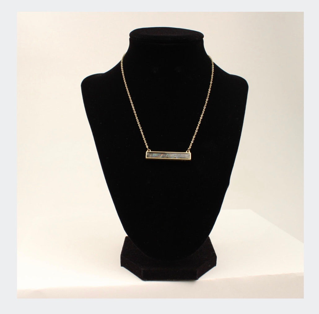Jewelry Necklace GOLD TONE IRIDESCENT INLAY N16138 DN16138