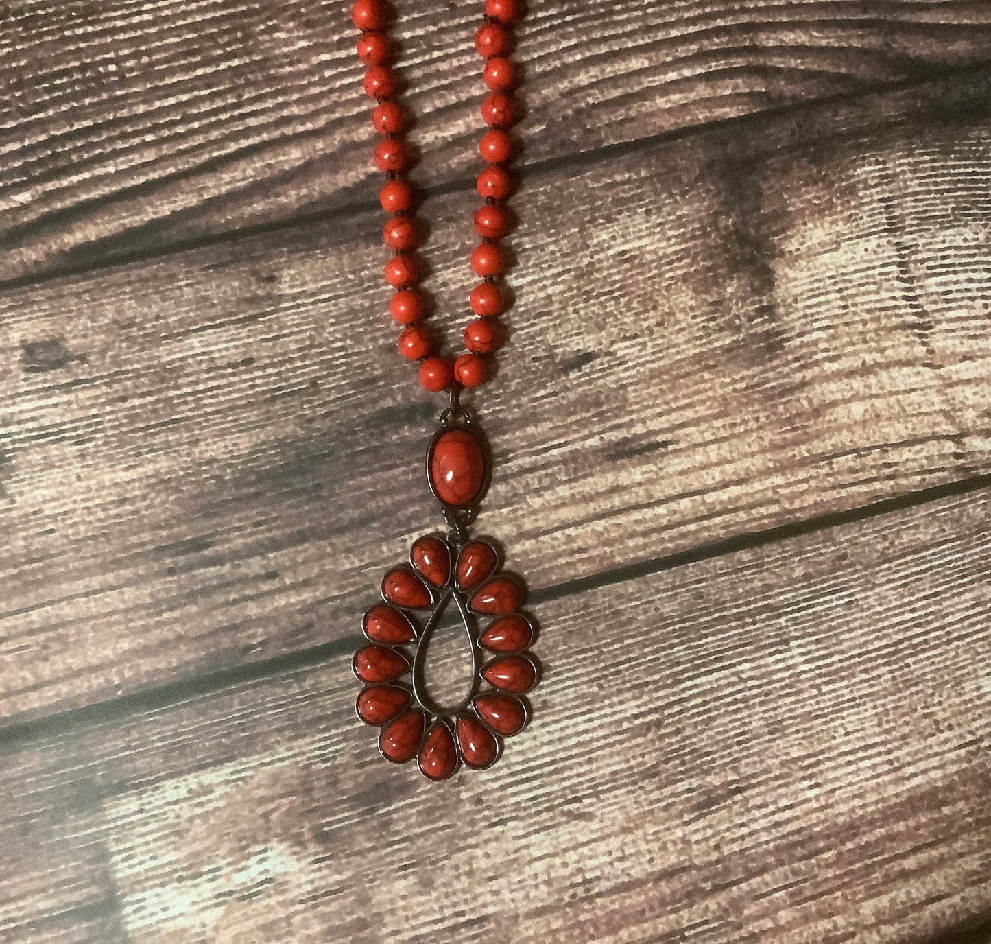 Turquoise bead teardrop bead necklace mid length