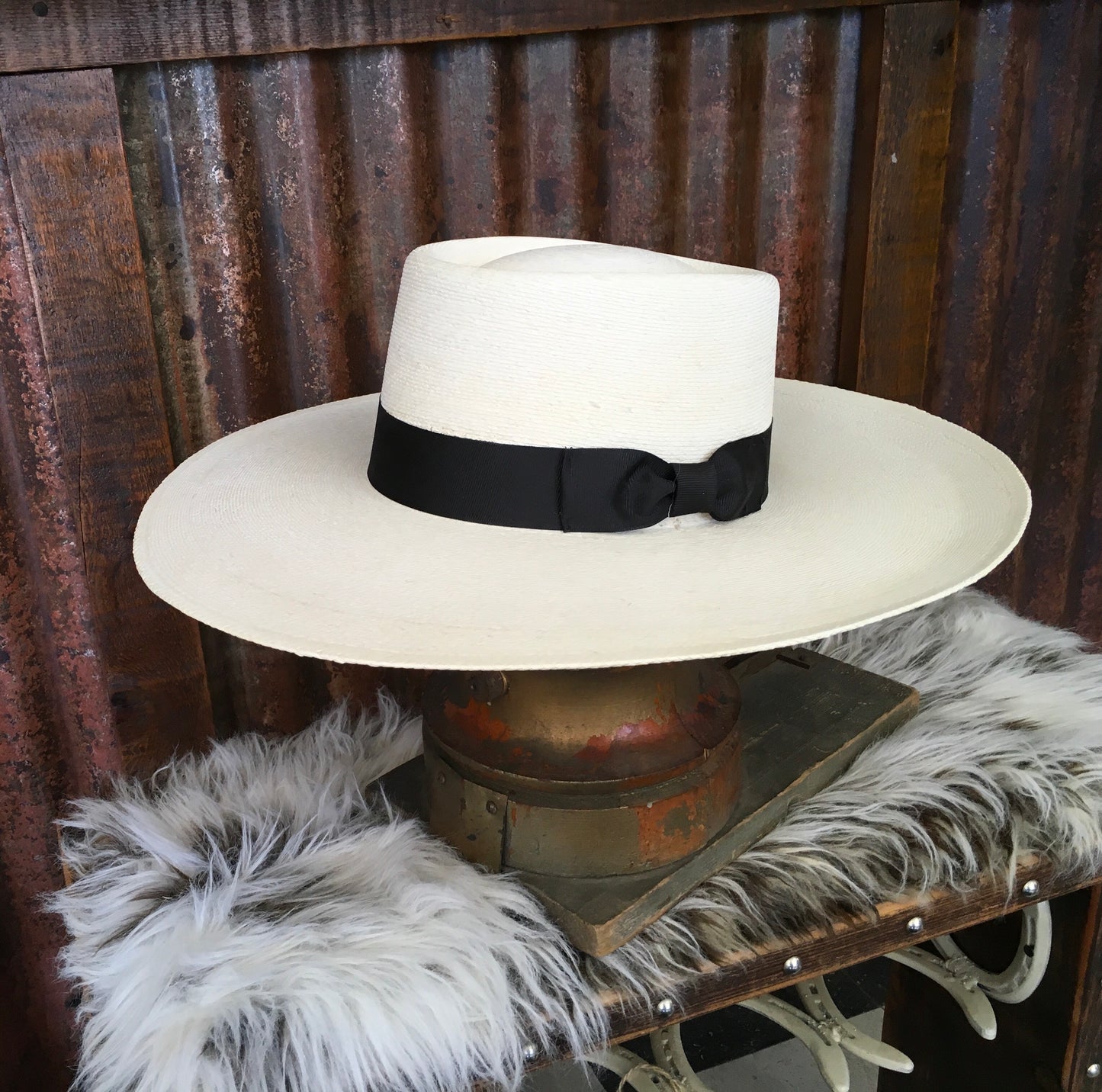 Straw hats Atwood
