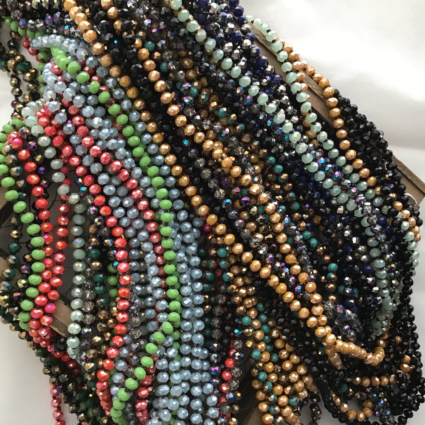 Necklaces sparkle beads in different colors RZN36005