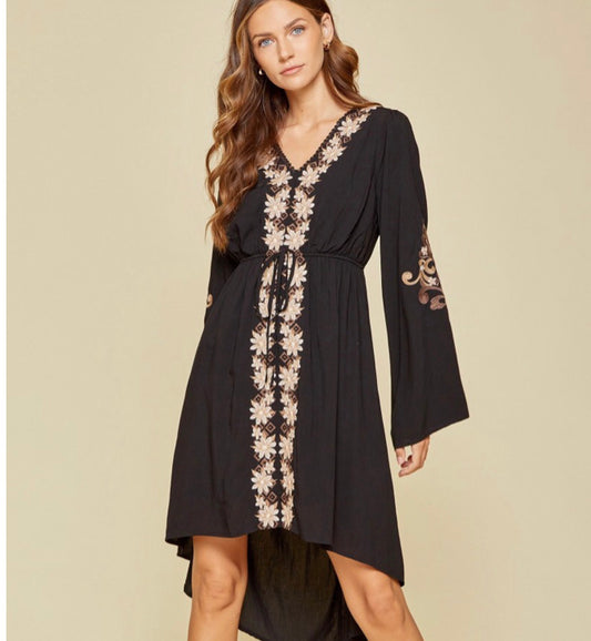 Dress Women’s black with floral embroidered front