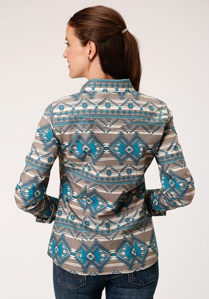 Women’s long sleeve snap shirt 03-050-0067-0369