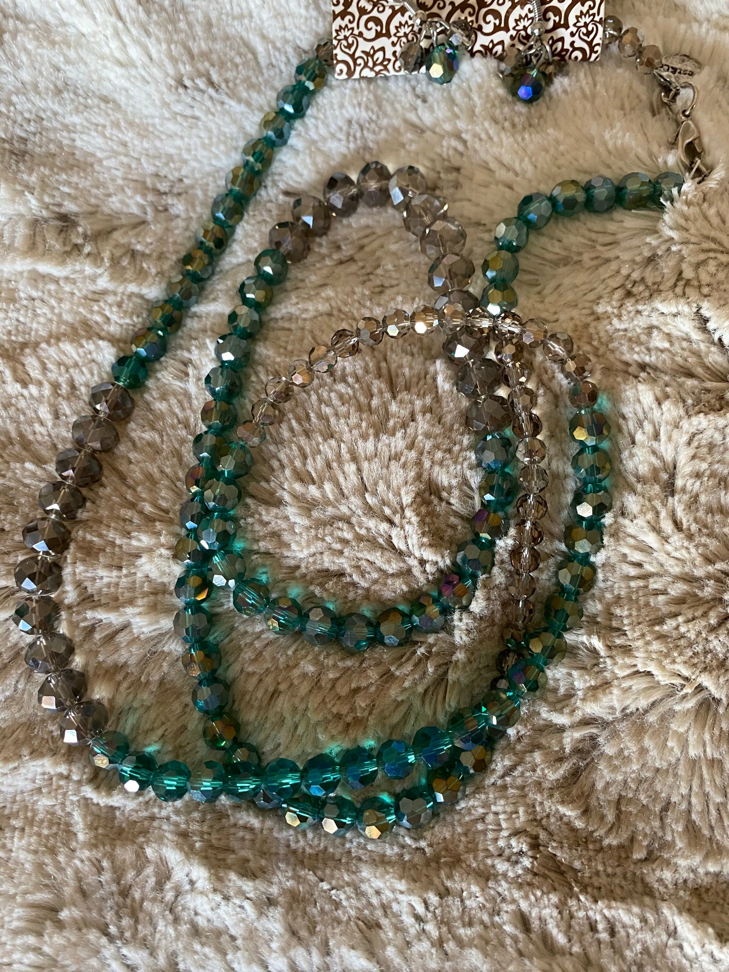 Single strand beaded necklace N1058BLUE