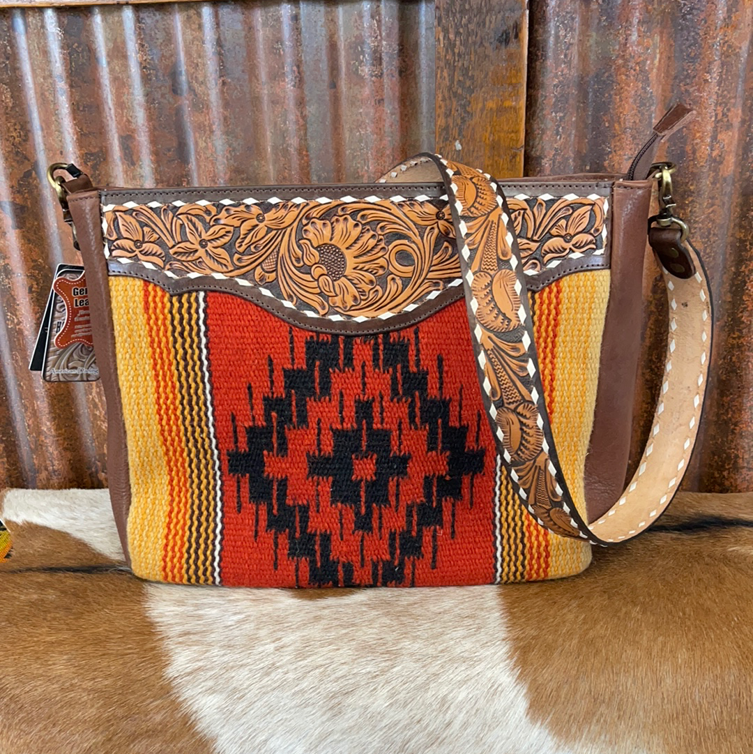 Purses American Darling Saddle Blanket Cross Body ADBGA201E