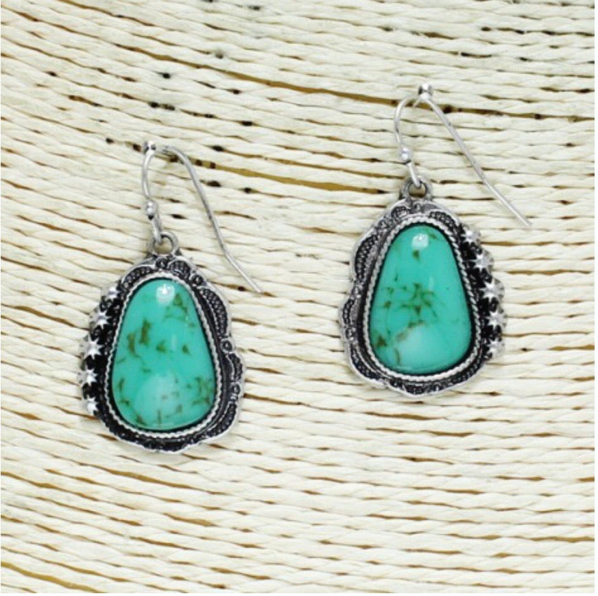 Earrings green stone SWE18572 SE0049-SBTQ