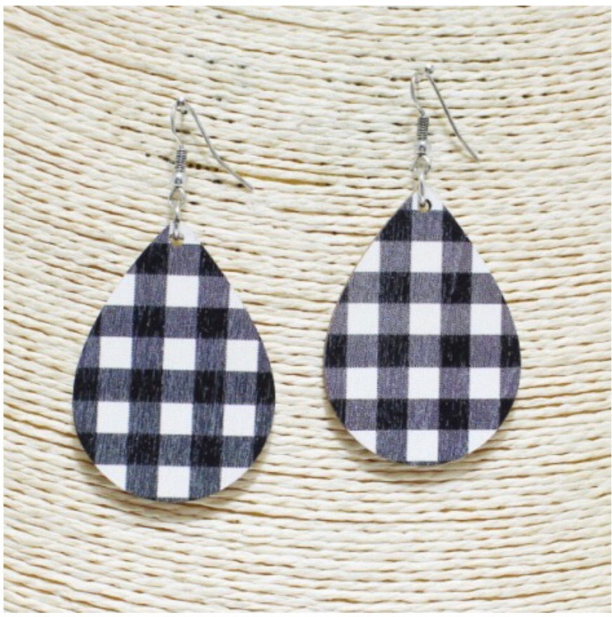 Flag and plaid Wooden earrings SWE30573