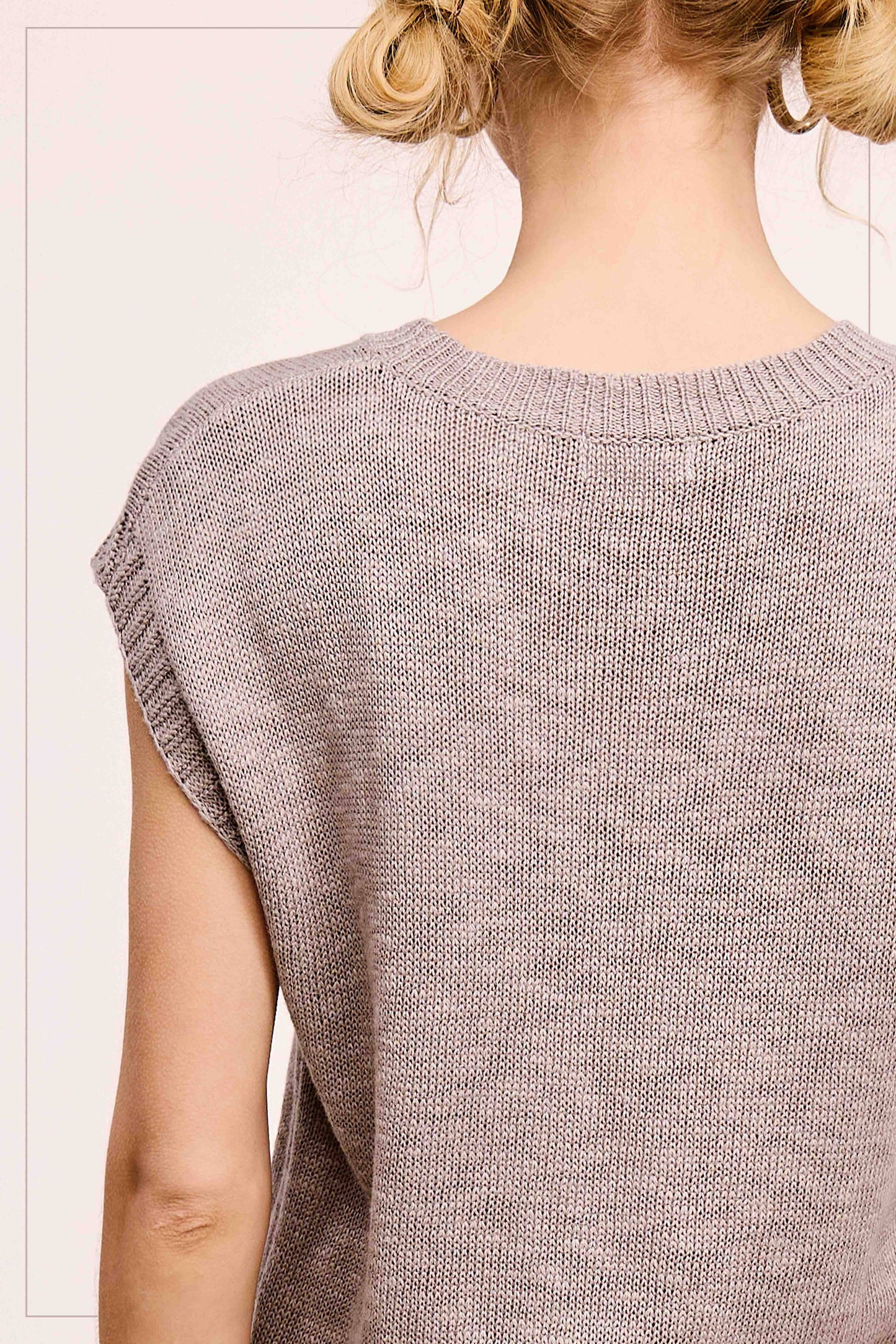 Outerwear Women’s Loose Fit Knit Sweater Vest JCS3598