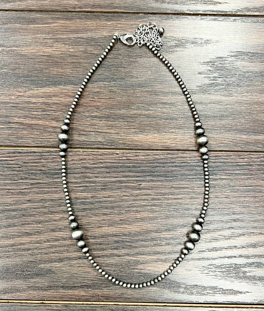 735688, Handmade 22" Clustered Navajo Bead Necklace