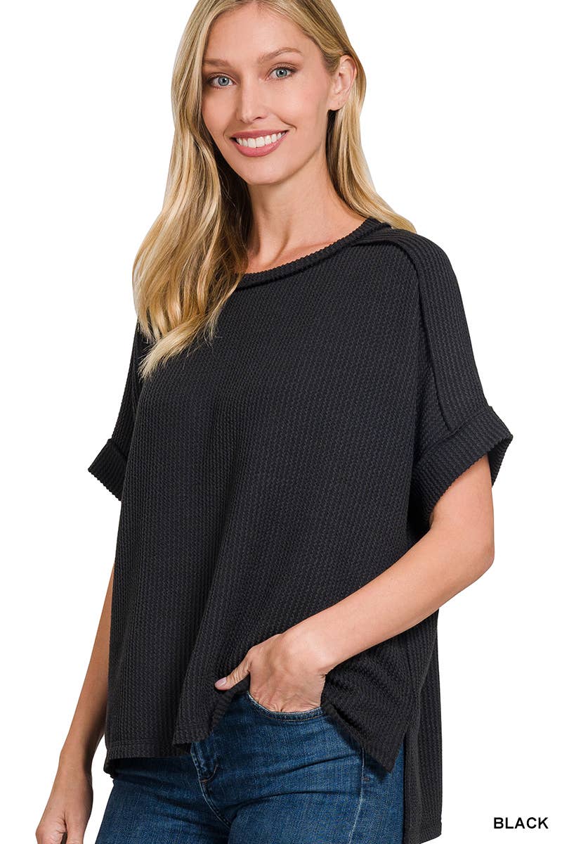 8451 Textured Line Short Cuff Sleeve Raw Edge Top