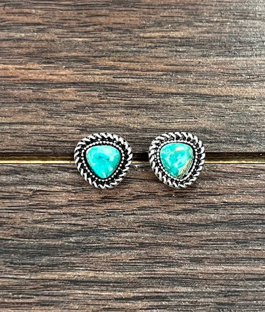 724829, 7mm Irregular Gemstone Stud Earrings