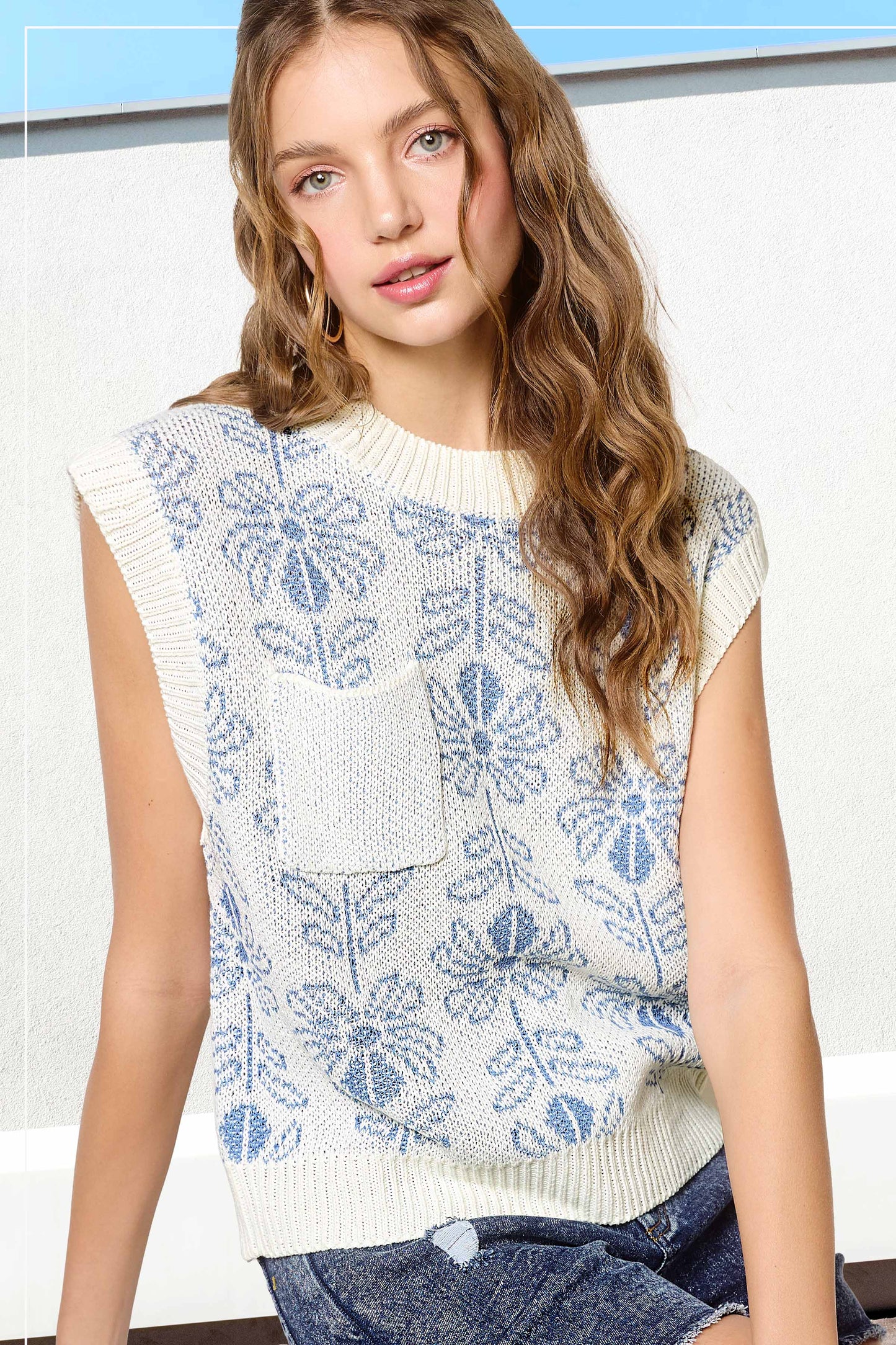 Outerwear Women’s Floral Sweater Vest MCS3587