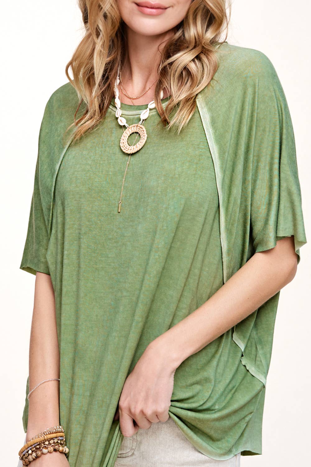 HBT7653 Dyed Fabric Round Neck Batwing Short Sleeve Women’s Shirts