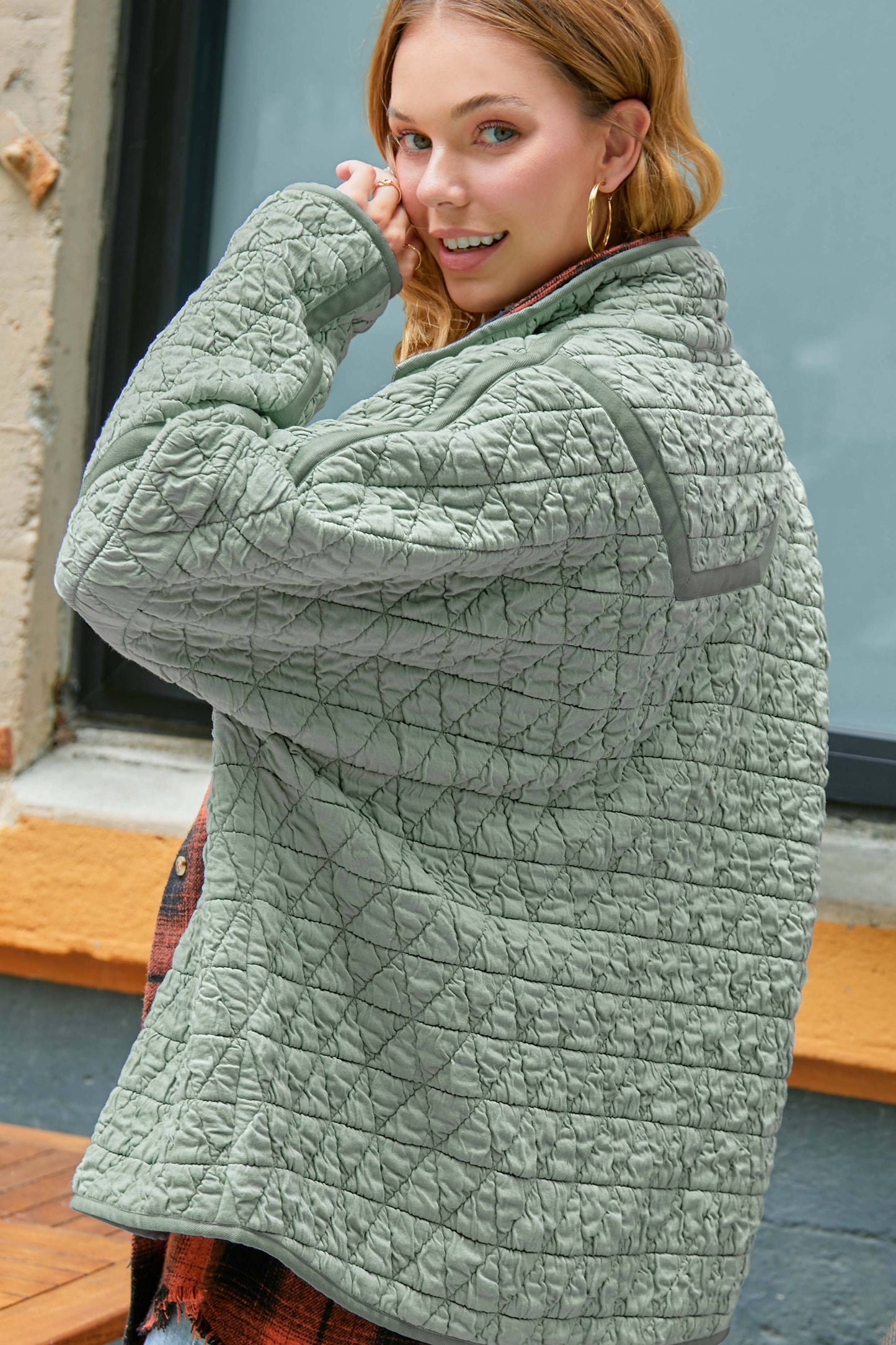 Outerwear Women’s Oversized Soft Quilted Button Down Jacket JKT1787