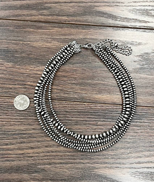 736544, Handmade 18" Navajo Bead Necklace