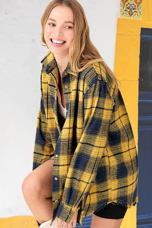 Outerwear Women’s Mineral Washed Button Down SRT1370