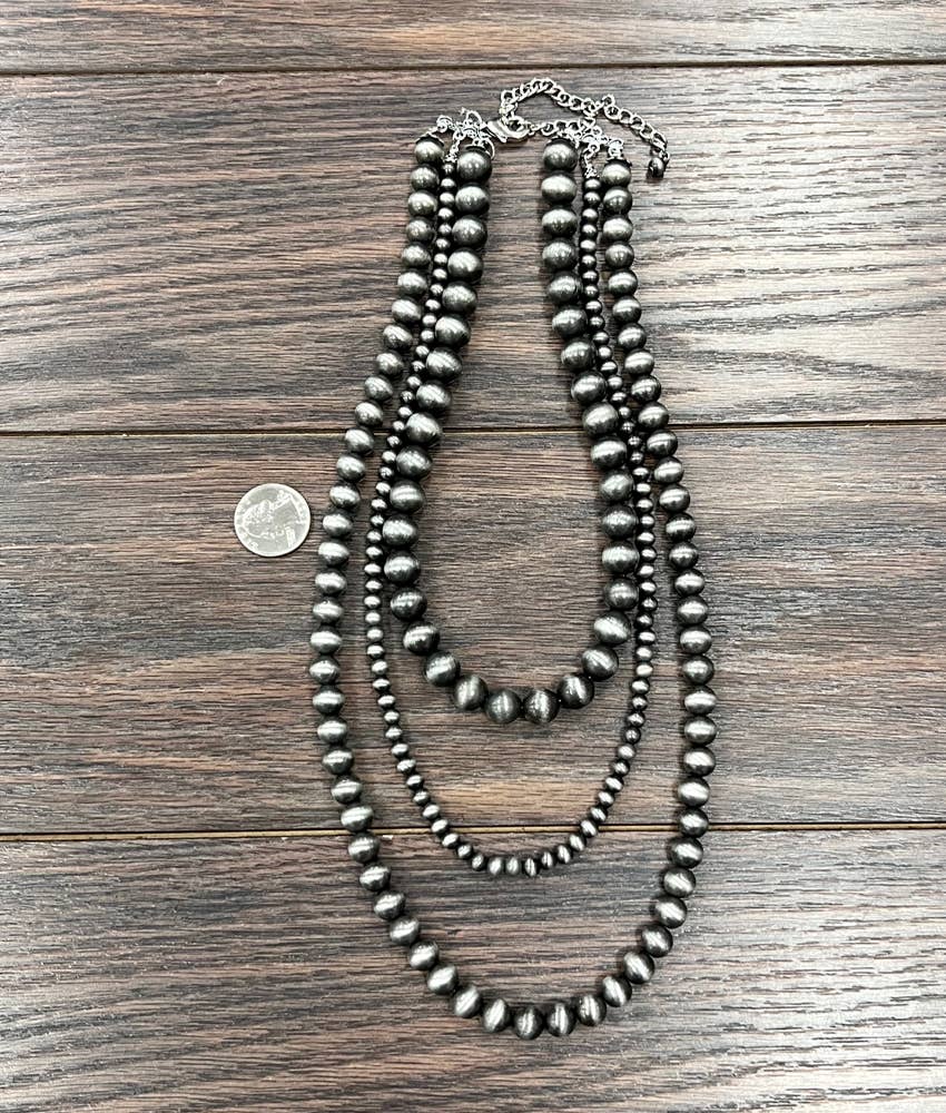735475, 24" Handmade Navajo Necklace