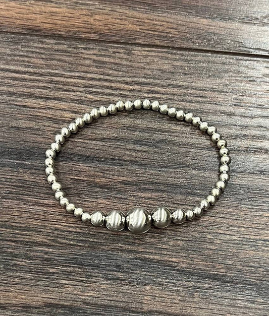 711569 Handmade Silver Navajo Bead Stretch Bracelet Jewelry