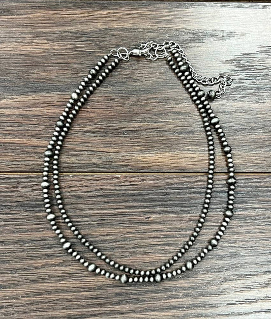 735764, 16" Handmade Navajo Bead Necklace