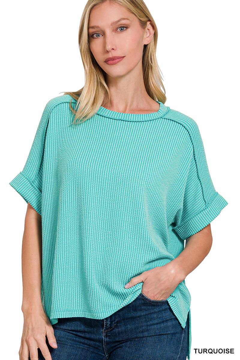 8451 Textured Line Short Cuff Sleeve Raw Edge Top