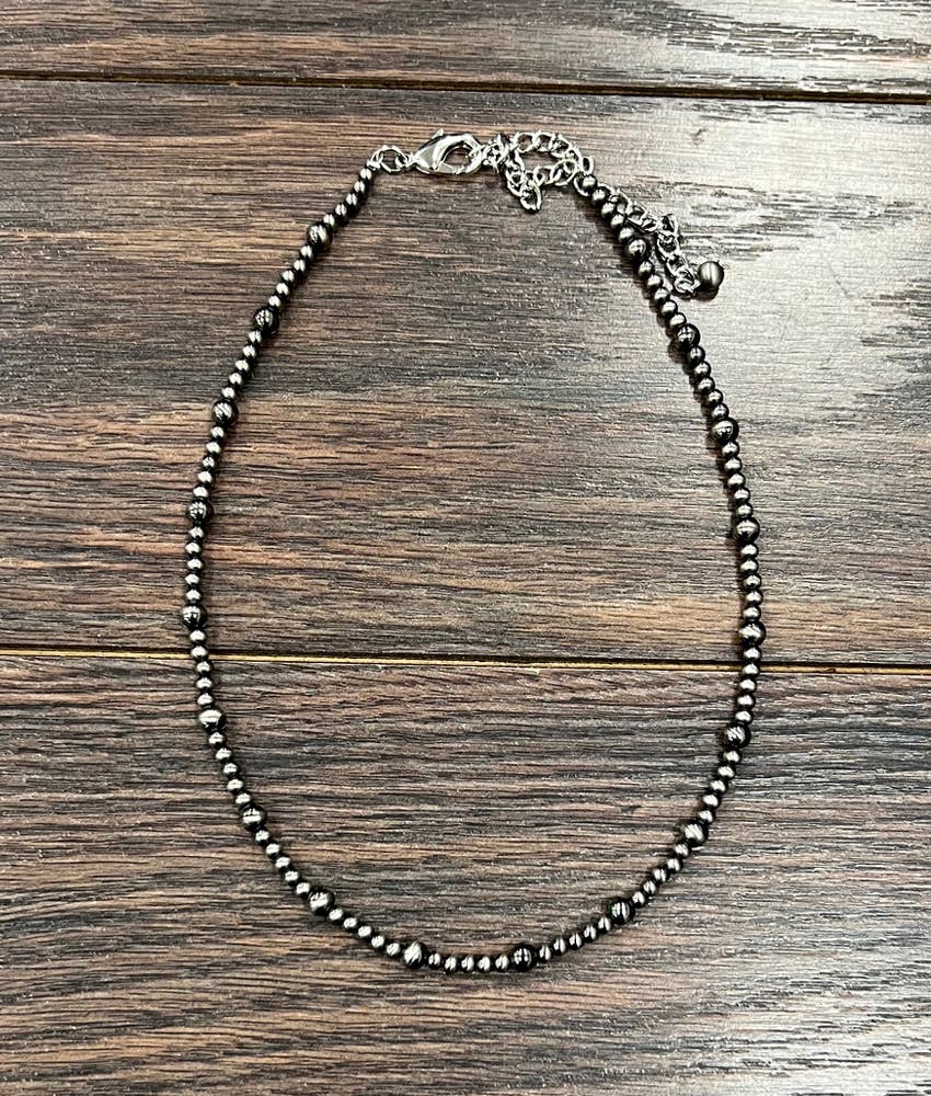 738103, 16" Handmade Polish Navajo Bead Necklace