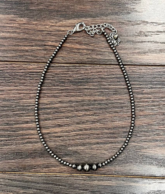 738135 Handmade 15" Polish Navajo Bead Necklace