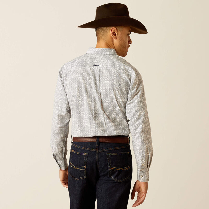 Shirts Men’s Ariat Long Sleeve Button Up Rider 10052359