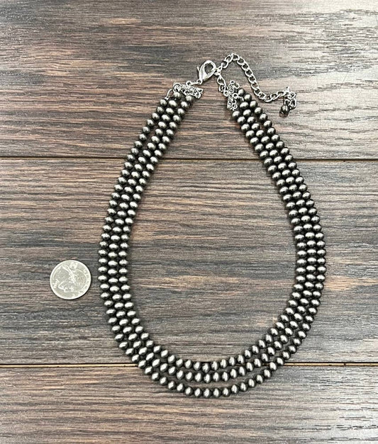 739645, Handmade 18" Navajo Bead Necklace