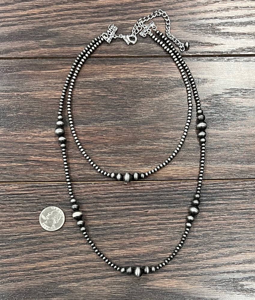 735529, Handmade 22" Clustered Navajo Bead Necklace