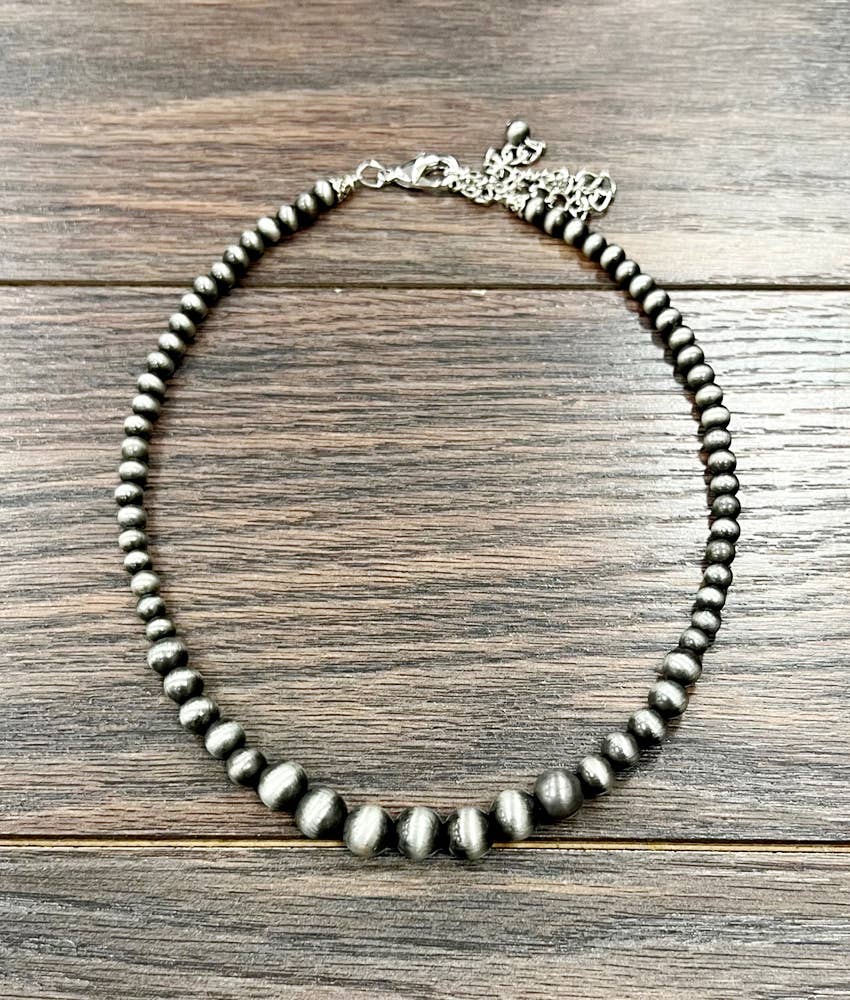 737594, Handmade 16" Navajo Bead Necklace 737594