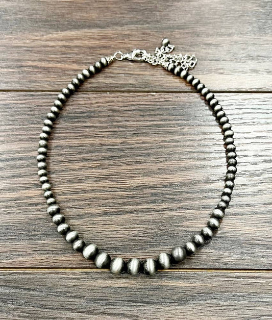 737594, Handmade 16" Navajo Bead Necklace 737594