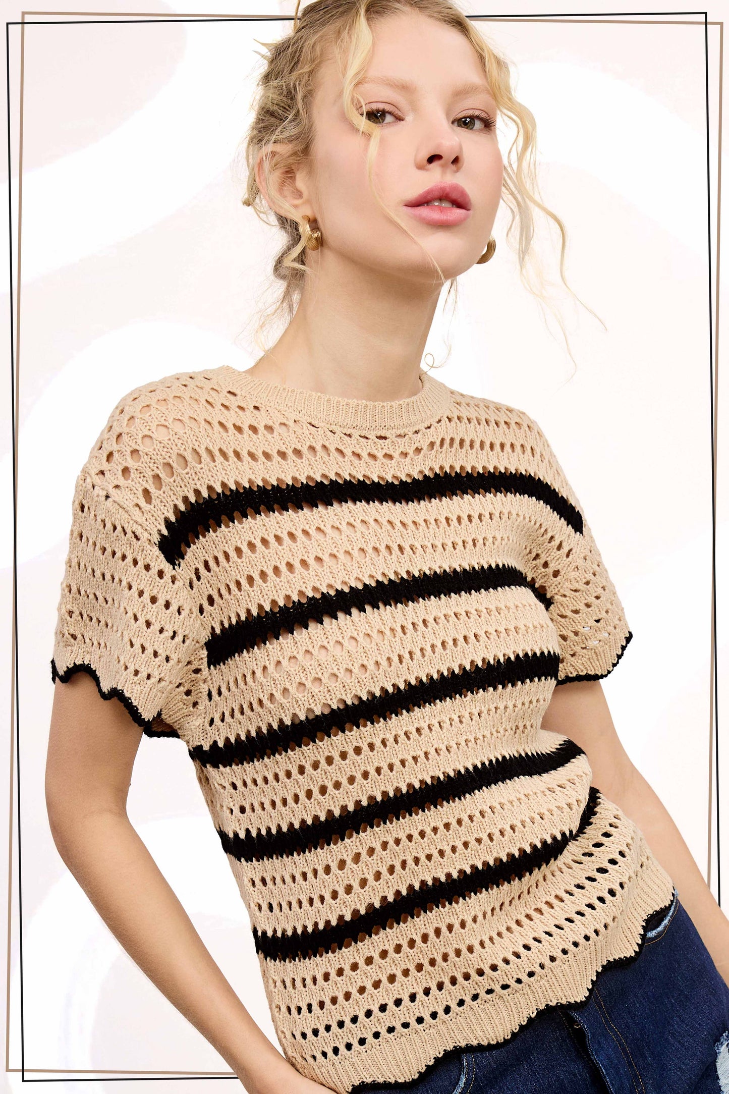 Outerwear Round Neck Scalloped Edge Short Sleeve Sweater MDS3603